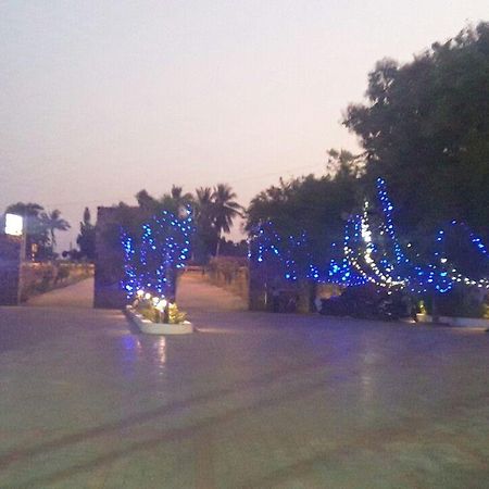King Paradise Hotel Tiruchirappalli Exterior photo